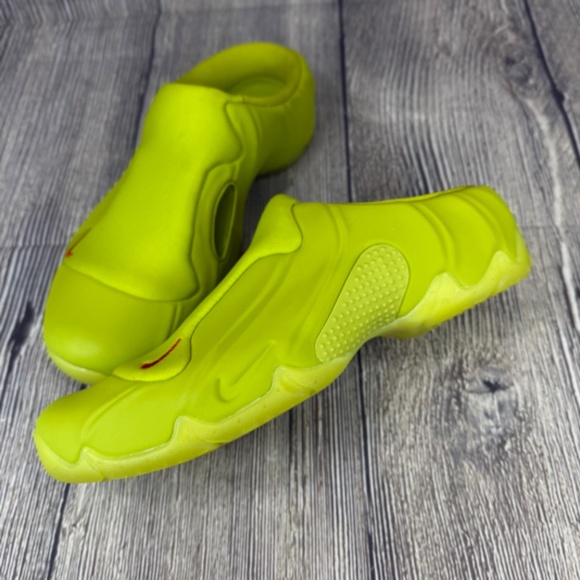 Nike Clogposite Bright Cactus/Picante Red Mens 4 Wmns 5.5 FQ8257-300